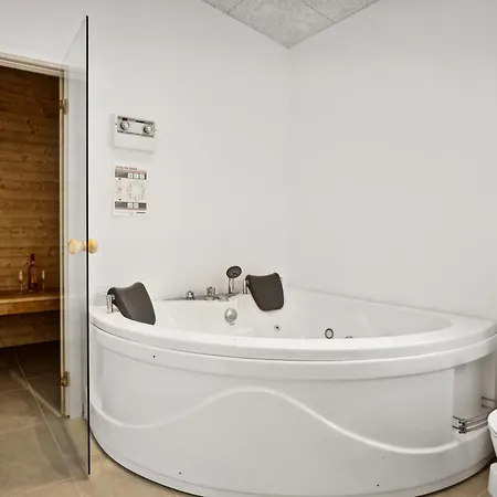 Alka - 500m From The Sea By Interhome *